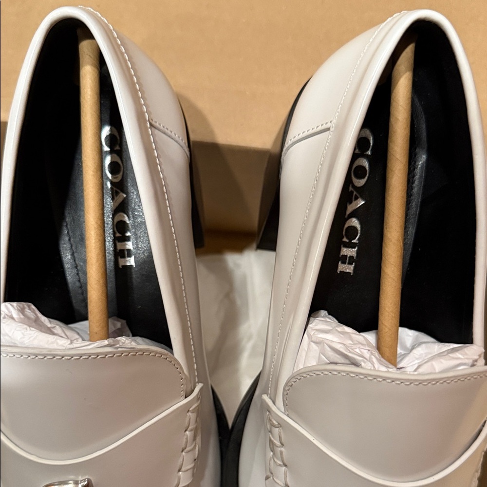 Coach Women's Natalie Leather Loafer - size 8 - Picture 15 of 16